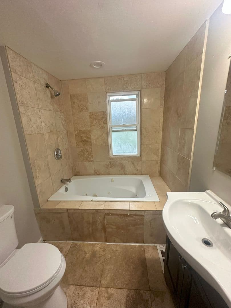 Chicago Apartment: 1201 W 110th Pl