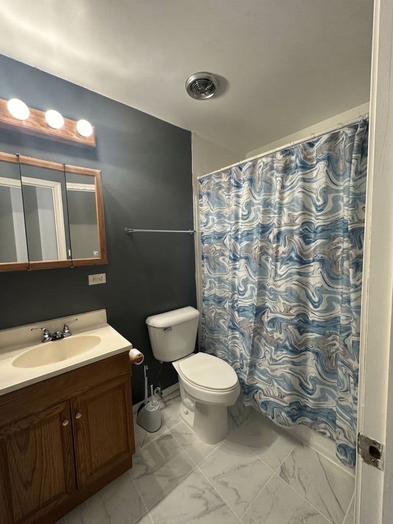 Tinley Park House: 7662 159th Pl,