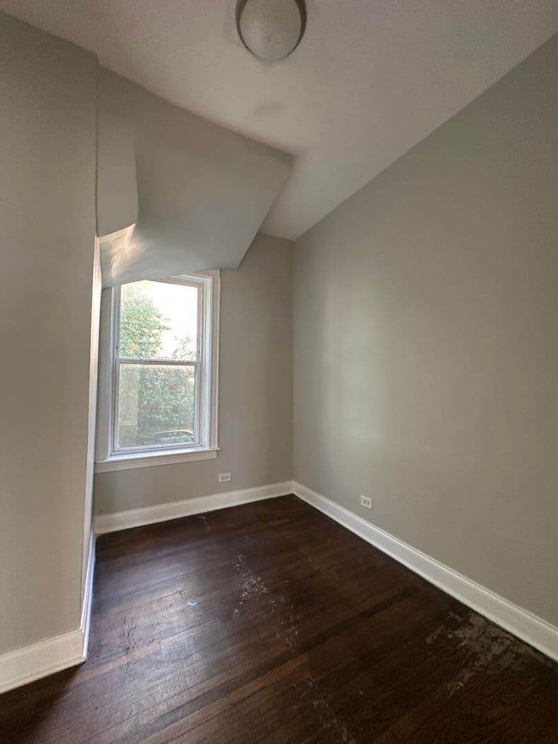 Chicago Apartment: 5611 S Princeton Ave,