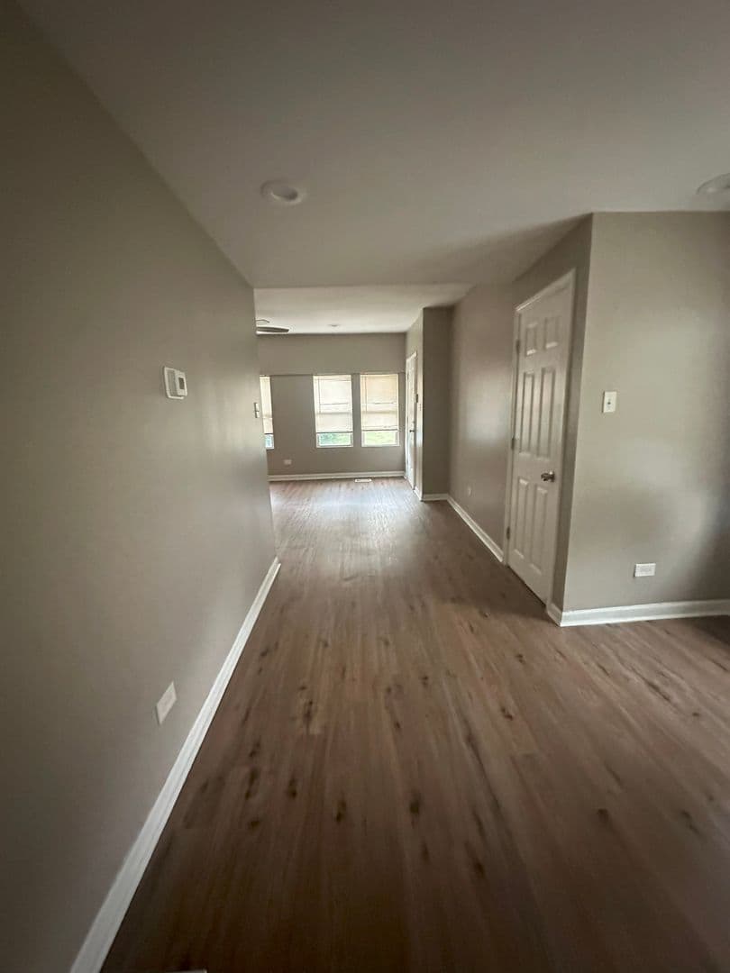 Chicago Apartment: 1201 W 110th Pl