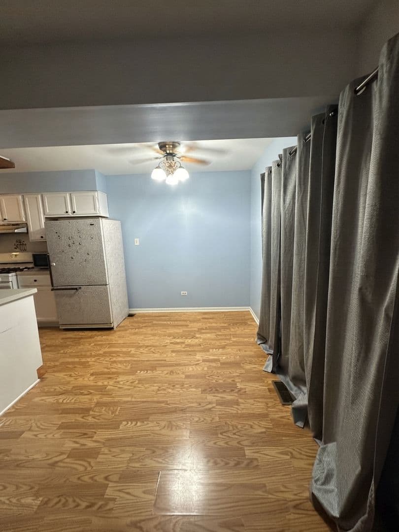 Tinley Park House: 7662 159th Pl,