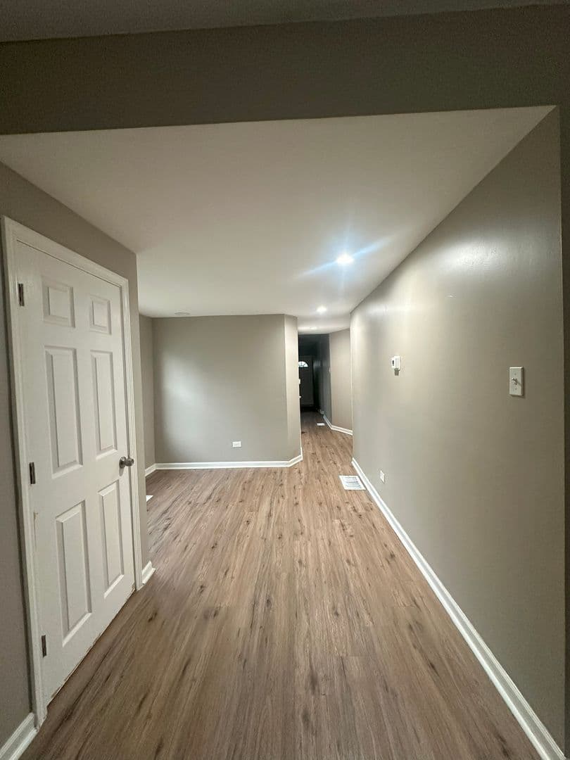 Chicago Apartment: 1201 W 110th Pl