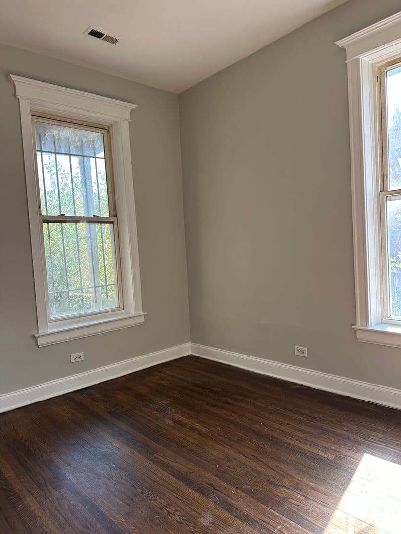 Chicago Apartment: 5611 S Princeton Ave,