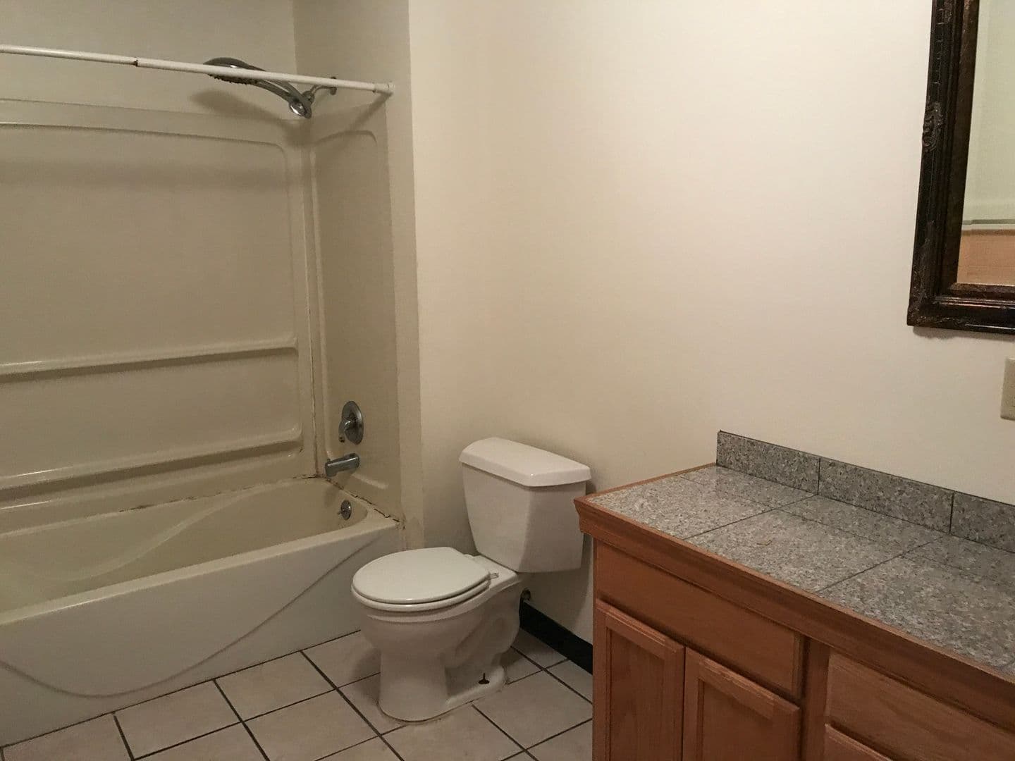 Grand Forks Apartment: 28 S 3rd St