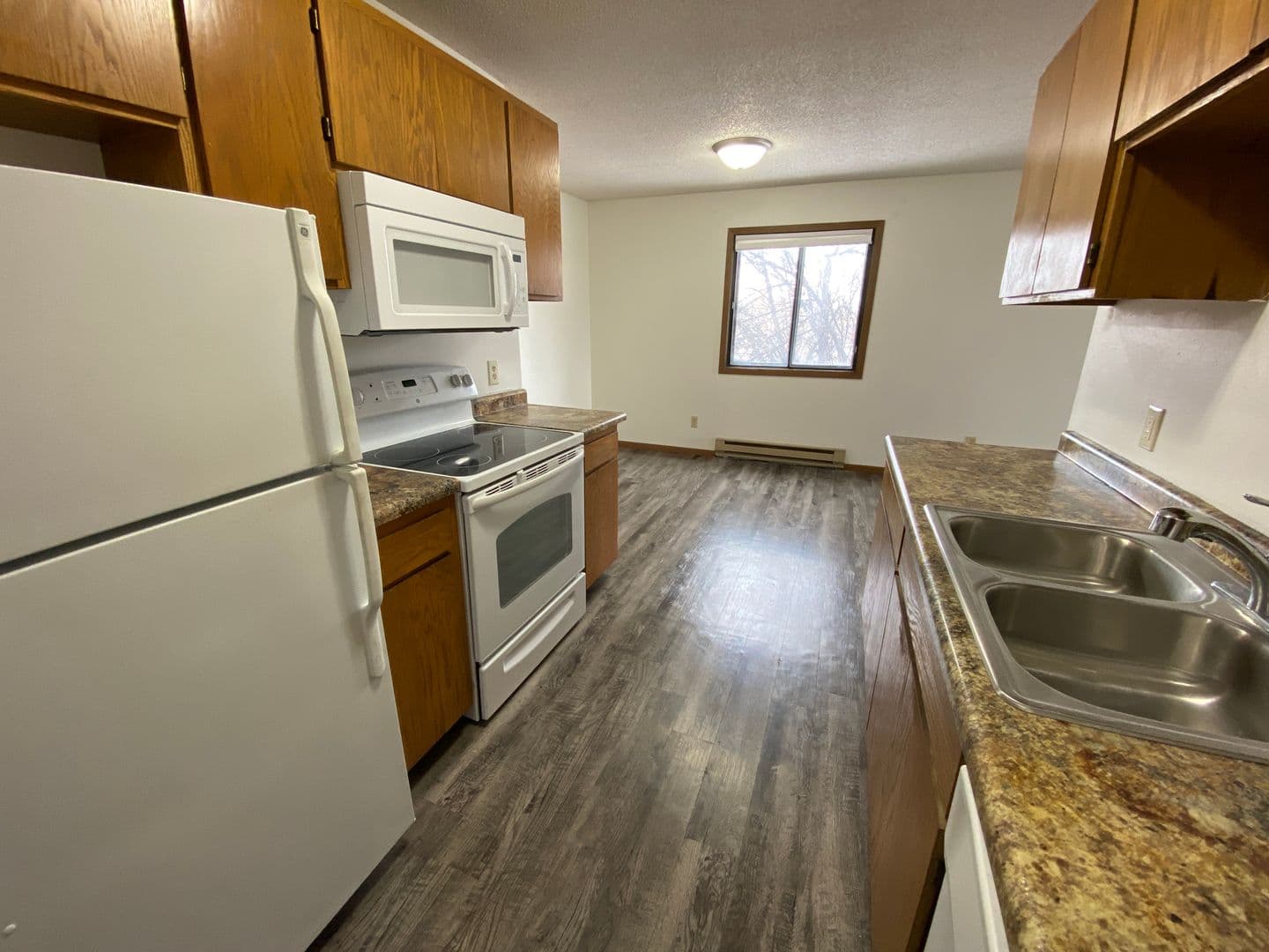 Grand Forks Apartment: 2105 29th St S