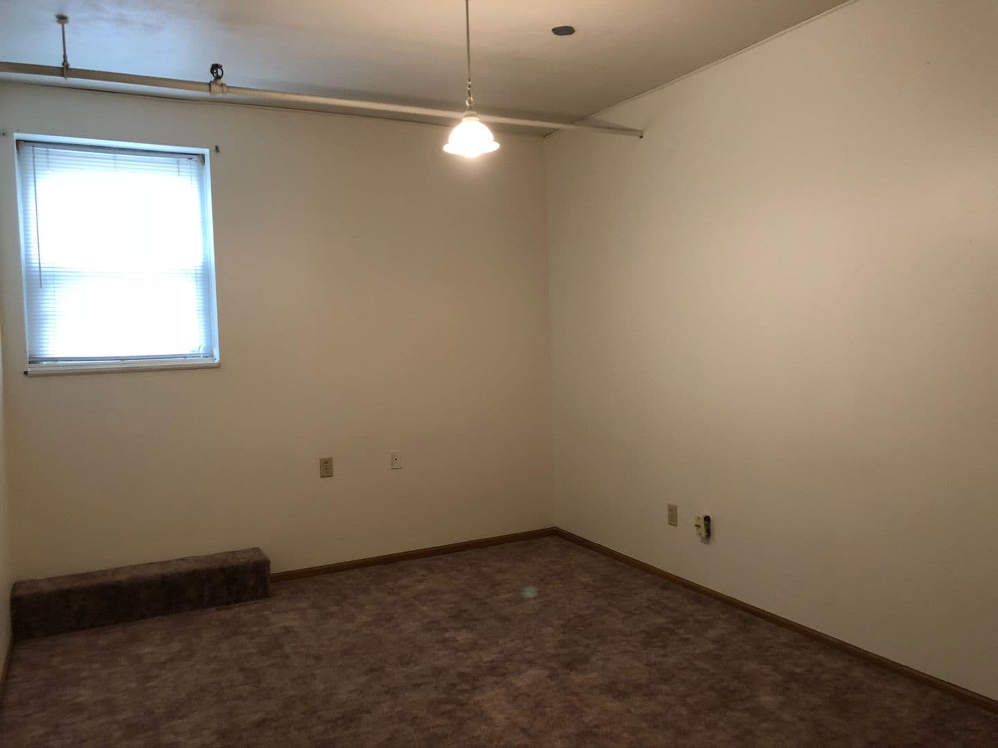 Grand Forks Apartment: 28 S 3rd St