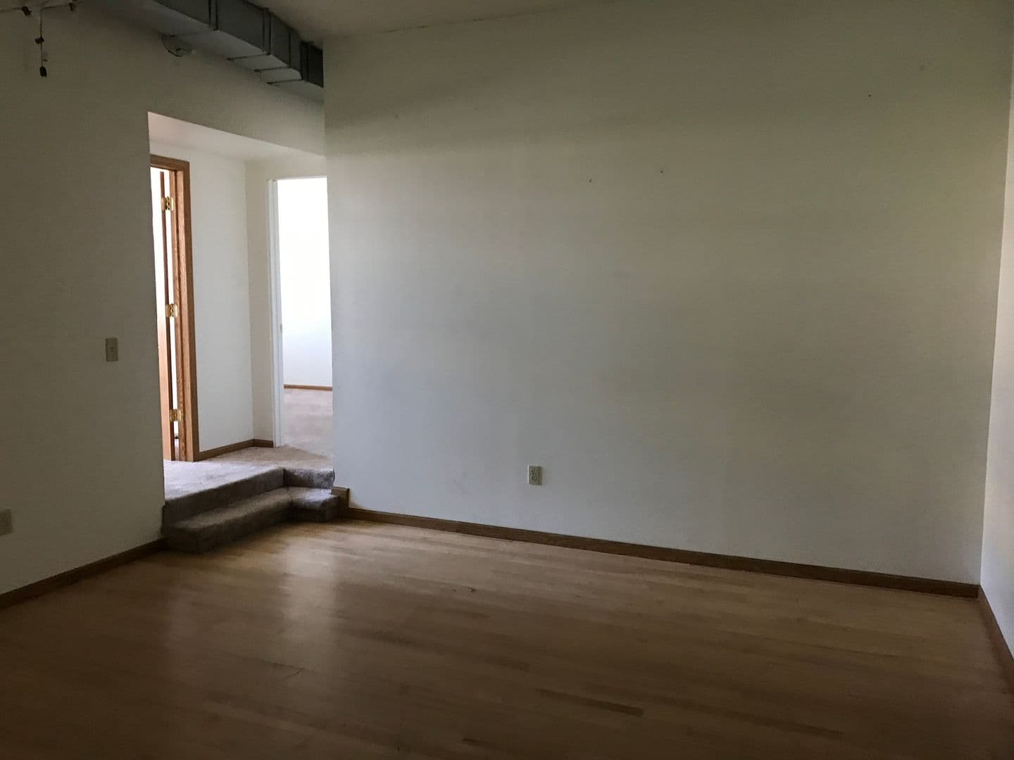 Grand Forks Apartment: 28 S 3rd St