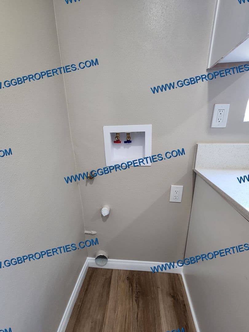Norwalk Apartment: 12721-12729 Kalnor Ave