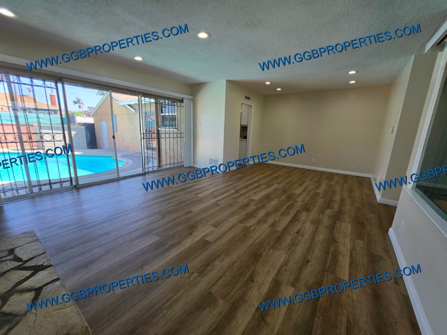 Hawthorne House: 11710 Spinning Ave