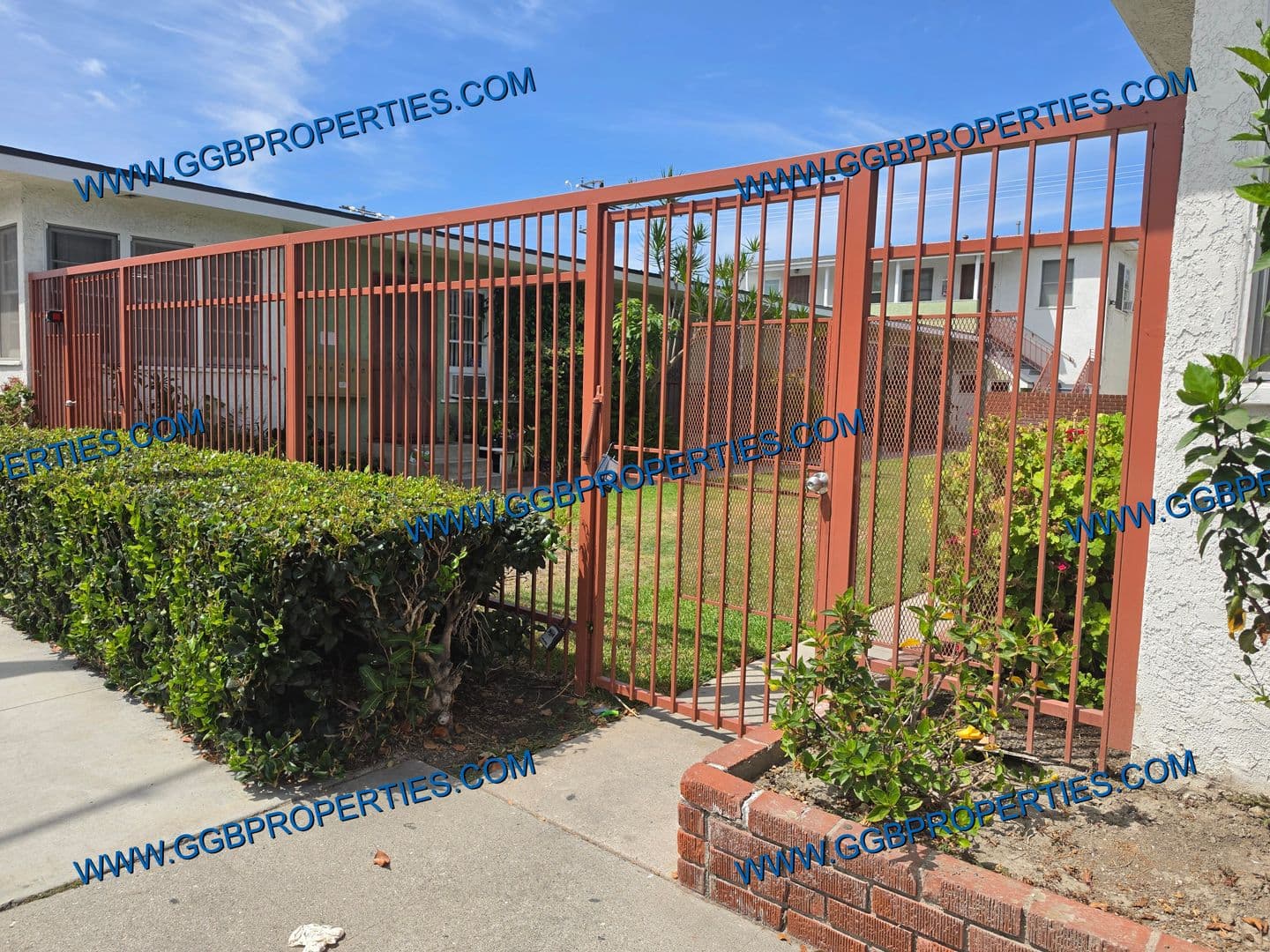 Long Beach Apartment: 2747-2751 Pacific Ave