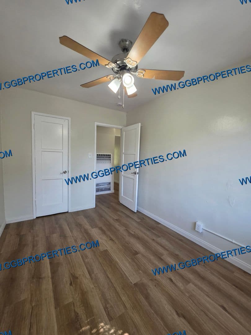 Long Beach Apartment: 4357 Elm Ave