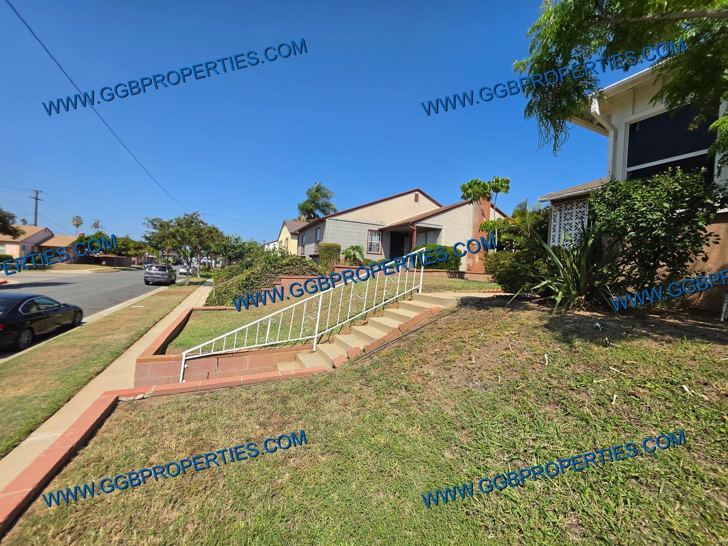 Hawthorne House: 11710 Spinning Ave