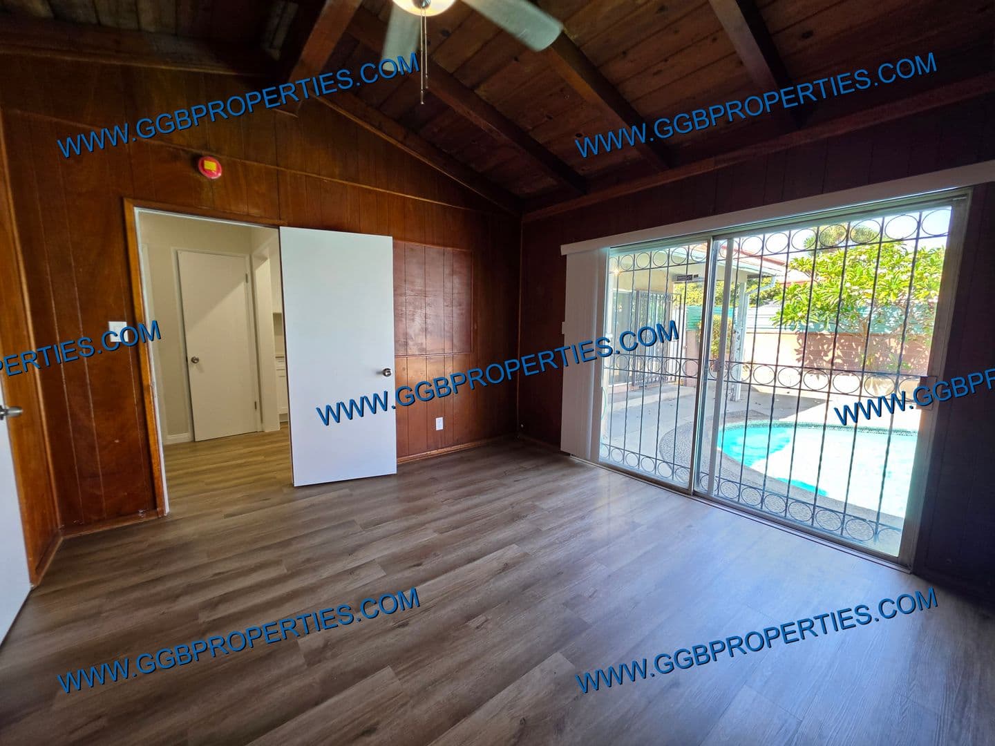 Hawthorne House: 11710 Spinning Ave