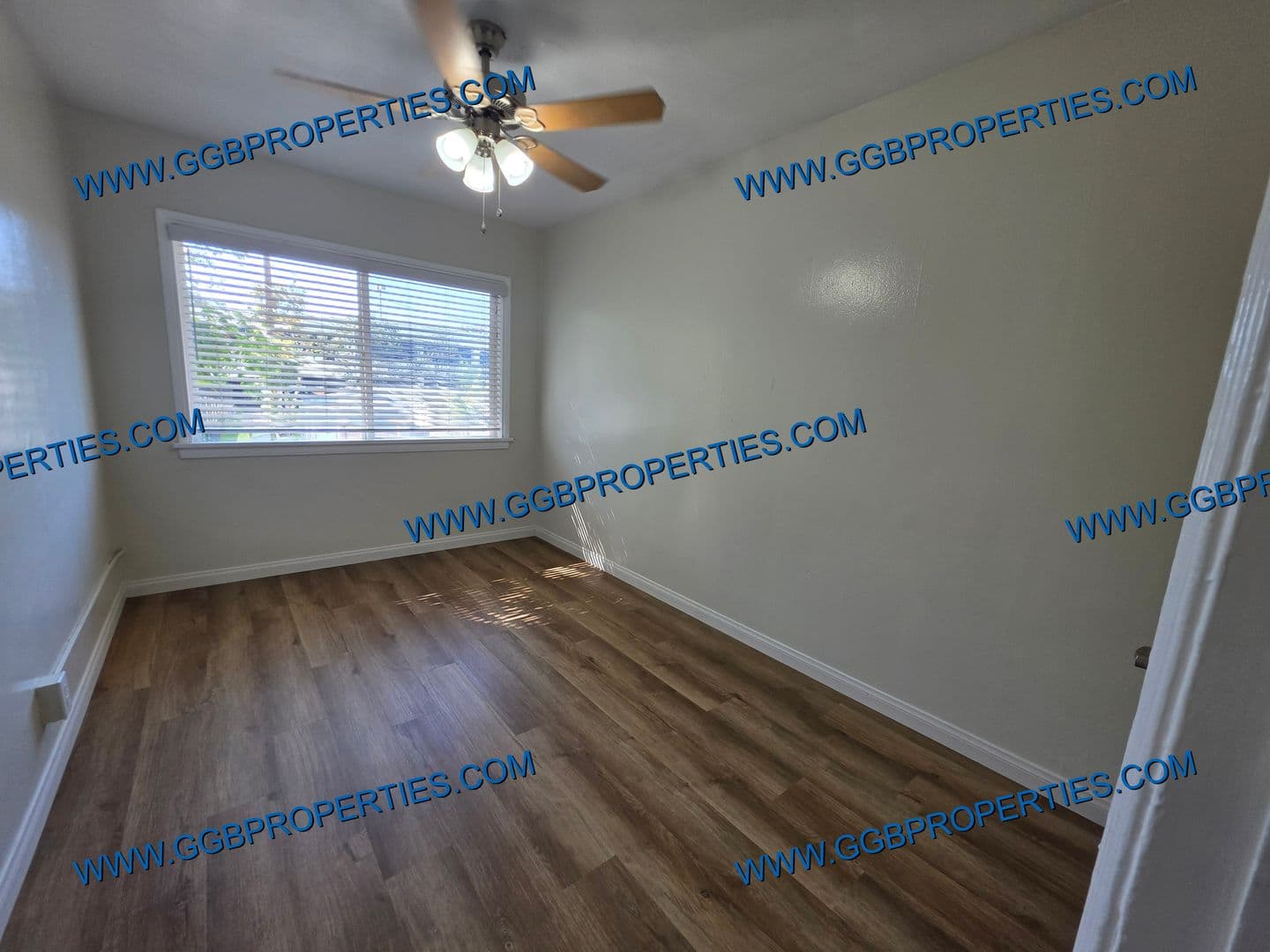 Long Beach Apartment: 4357 Elm Ave