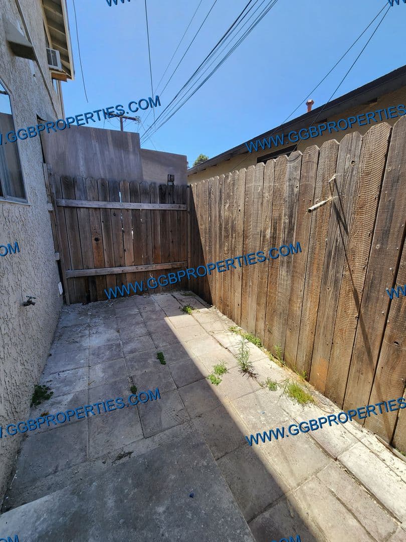 Norwalk Apartment: 12721-12729 Kalnor Ave