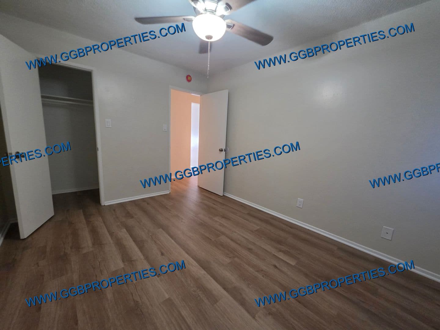 Long Beach Apartment: 727-741 Orizaba Ave