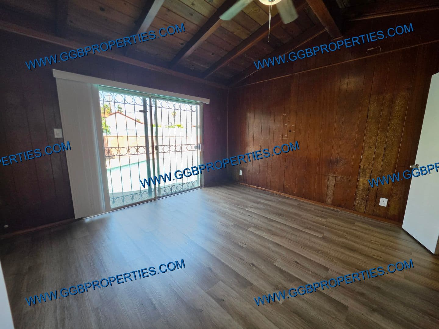 Hawthorne House: 11710 Spinning Ave