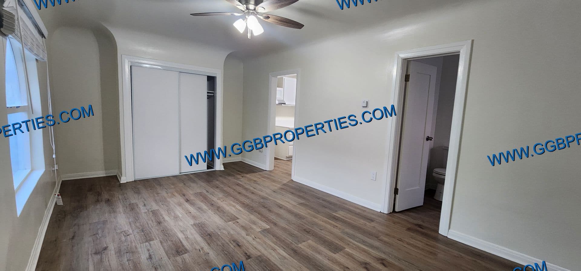 Long Beach Apartment: 2365-2371 Eucalyptus Ave