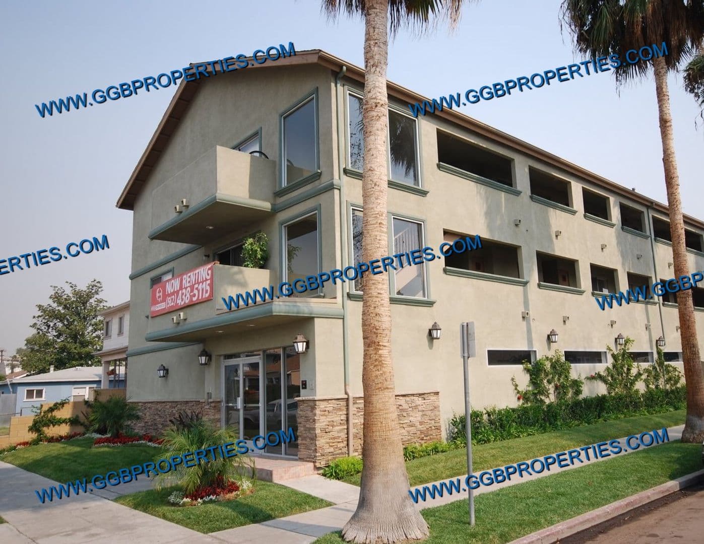 Long Beach Apartment: 2500 Elm Ave