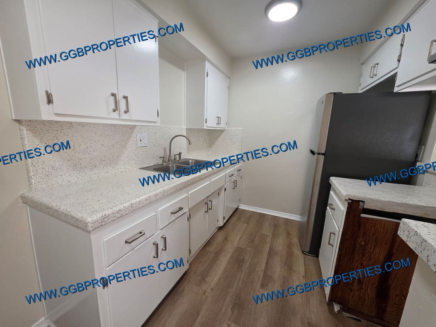 Long Beach Apartment: 727-741 Orizaba Ave