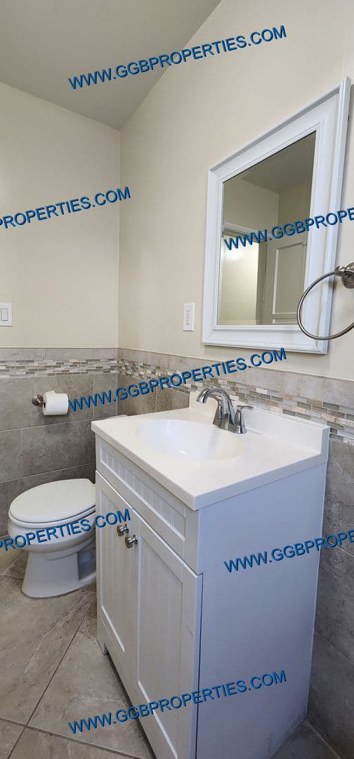 Long Beach Apartment: 2747-2751 Pacific Ave