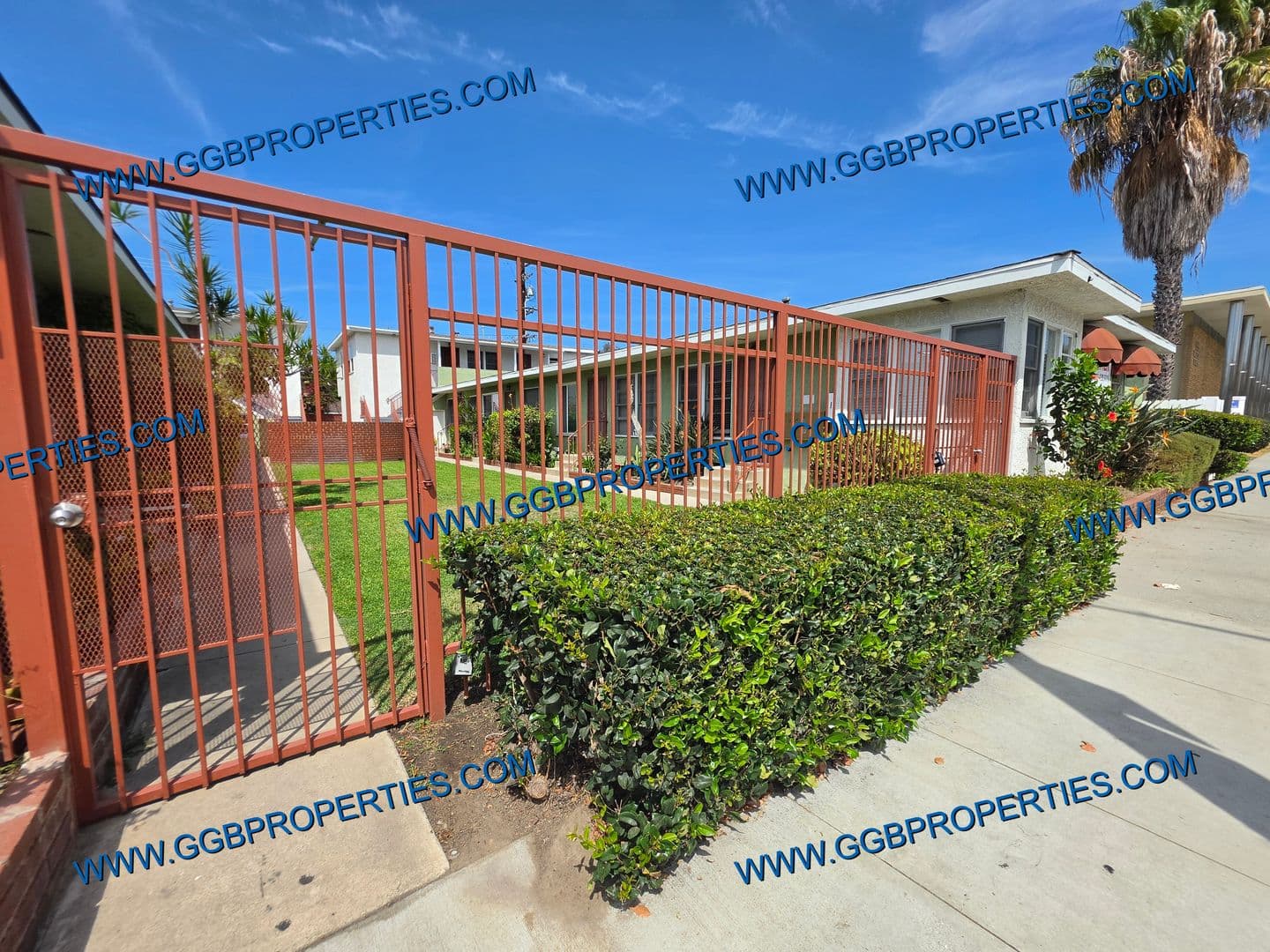 Long Beach Apartment: 2747-2751 Pacific Ave