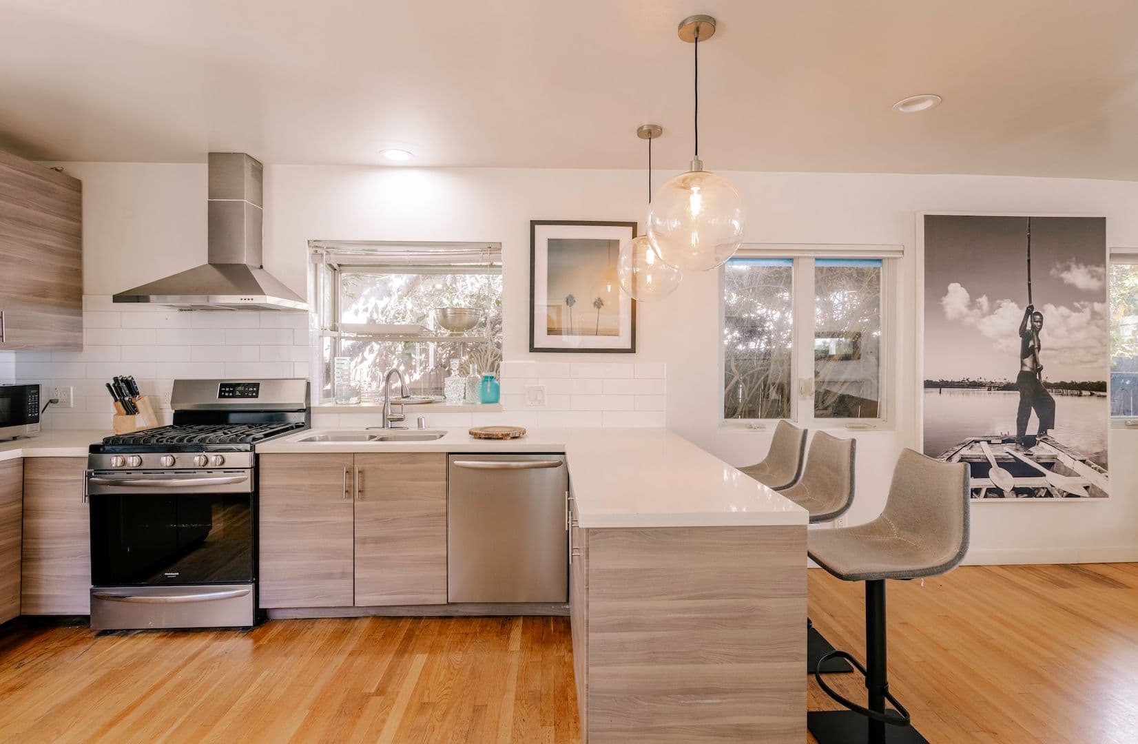 Malibu Multiplex: 21563 Pacific Coast Hwy