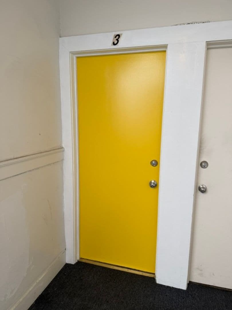 Oakland Apartment: 2317 San Pablo Ave