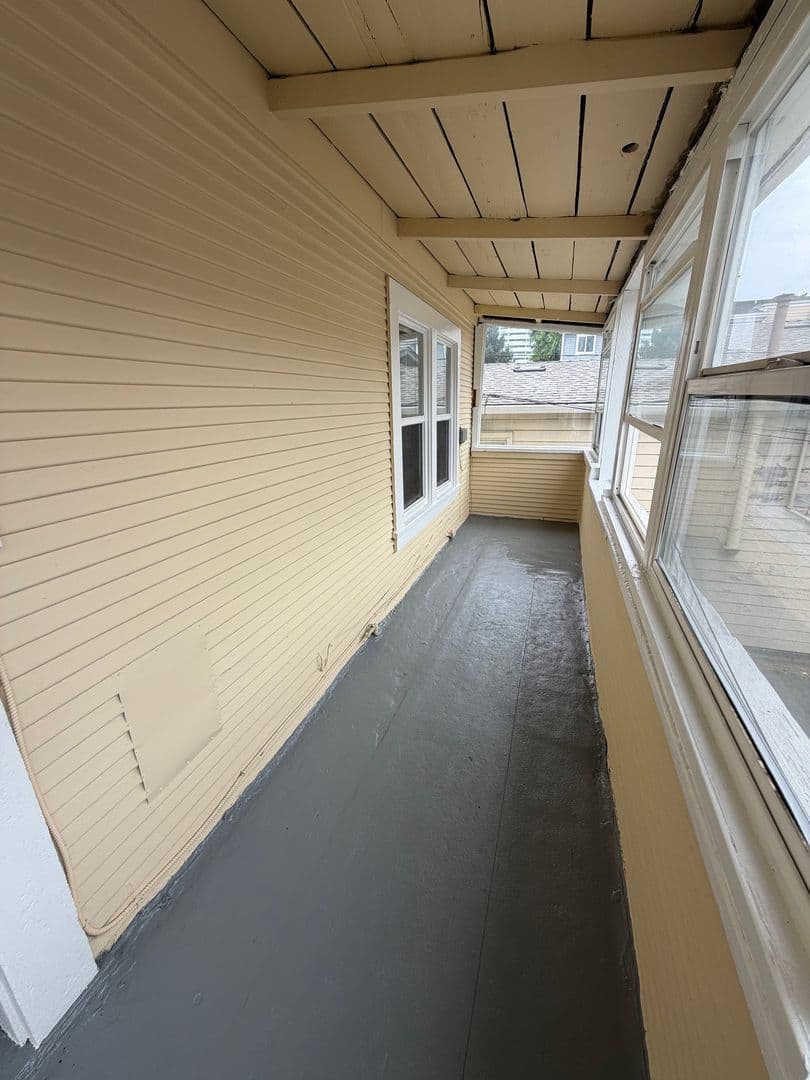 Oakland Apartment: 544 32nd St