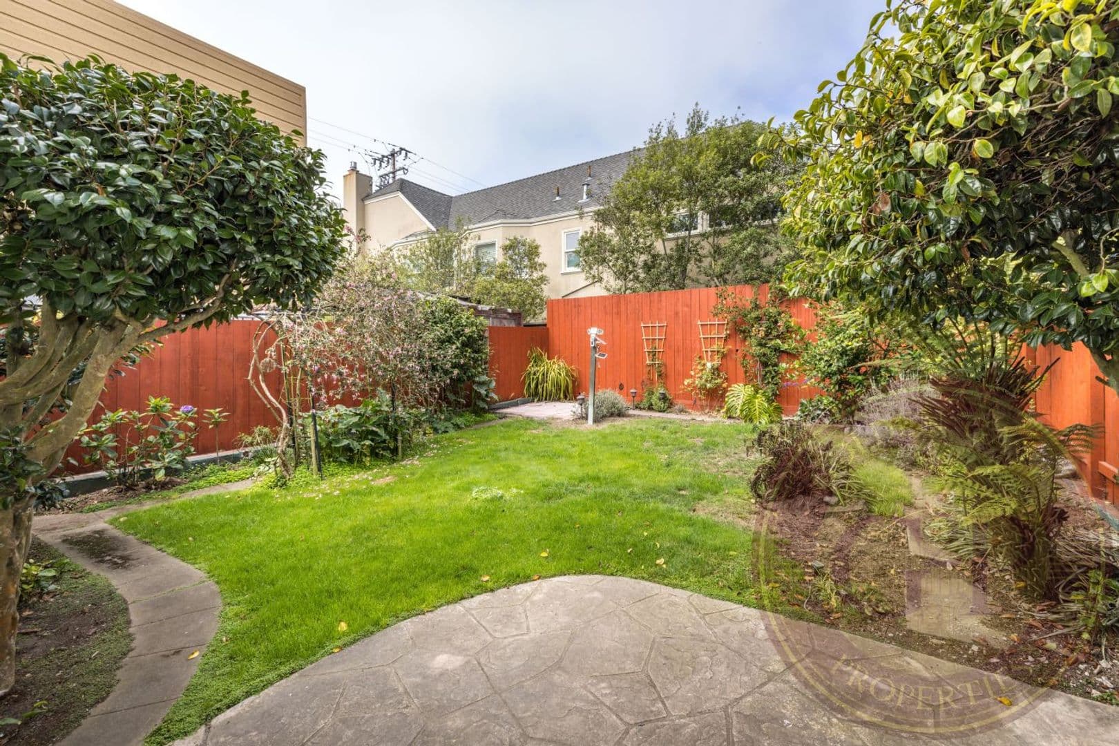 San Francisco House: 1252 Ulloa Street