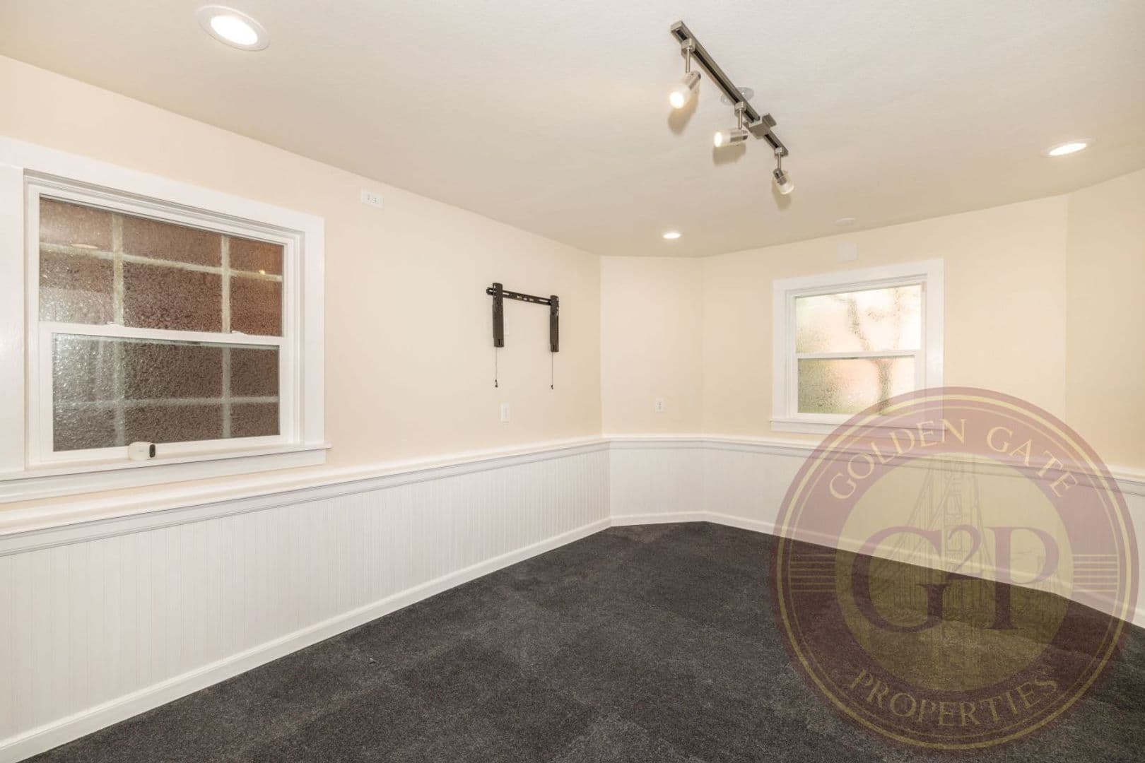 San Francisco House: 1252 Ulloa Street