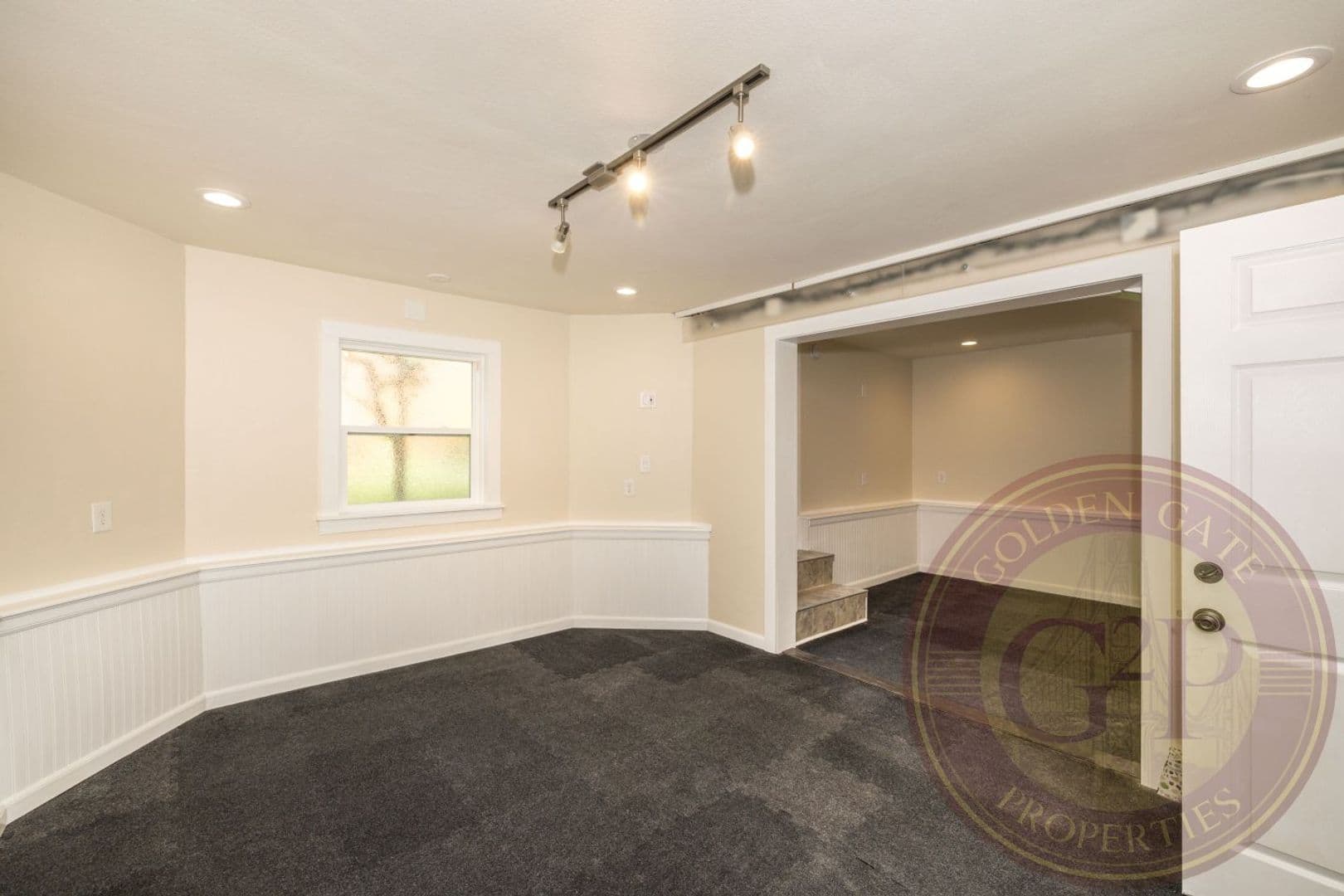 San Francisco House: 1252 Ulloa Street