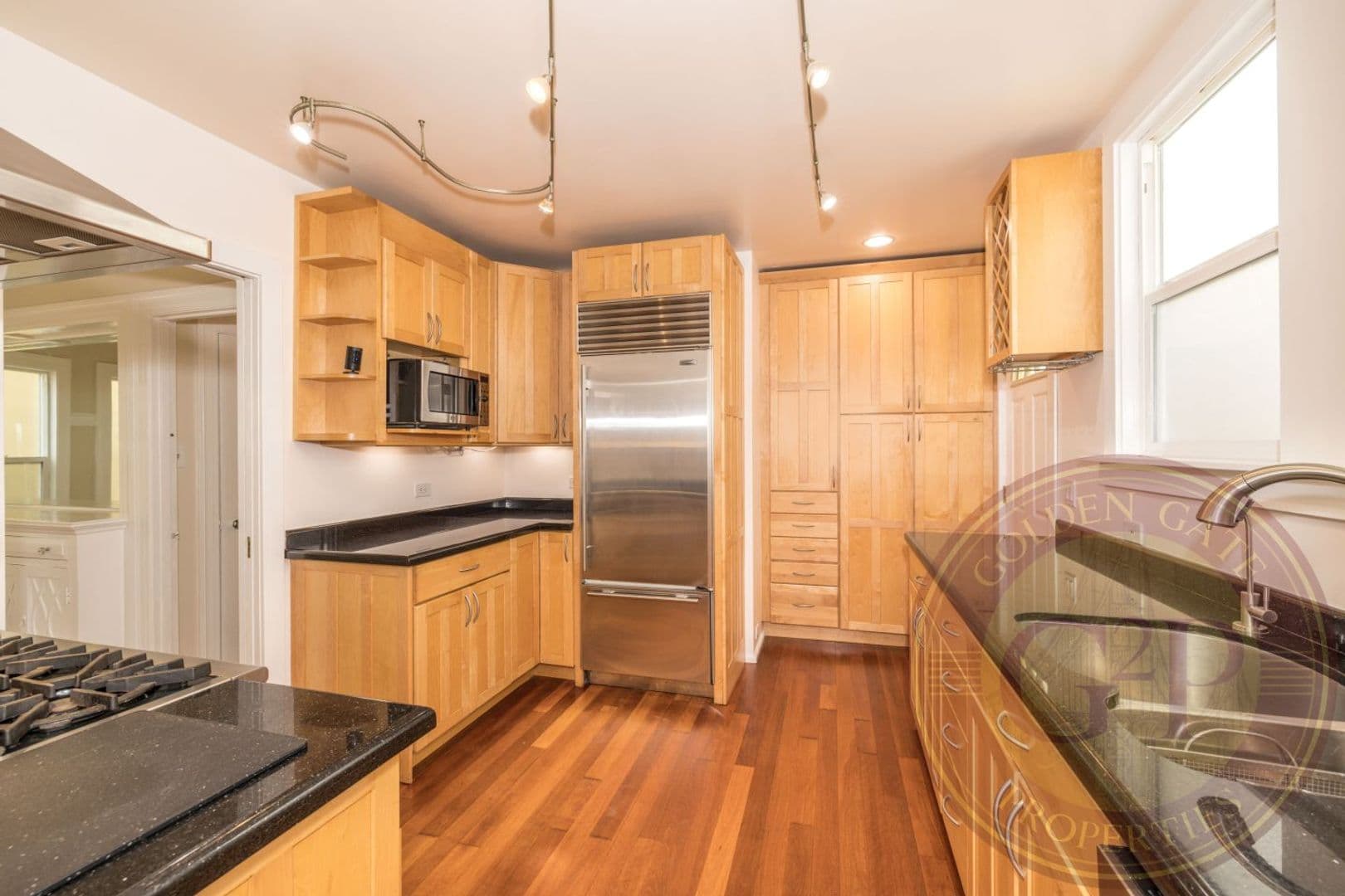 San Francisco House: 1252 Ulloa Street