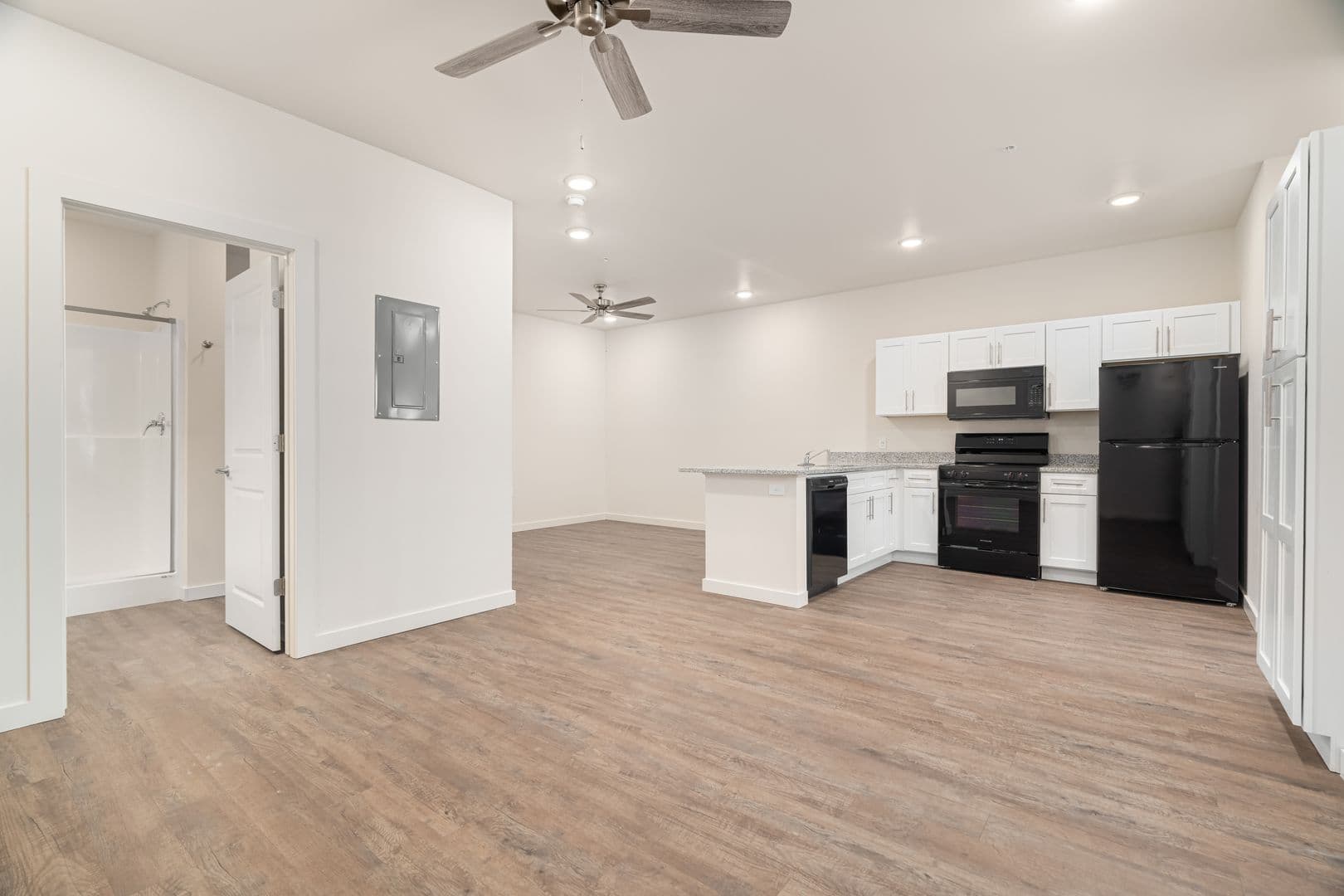 Barling Apartment: 1800 Frontier Rd