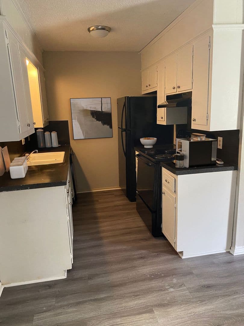 Fort Smith Apartment: 905 Raleigh St