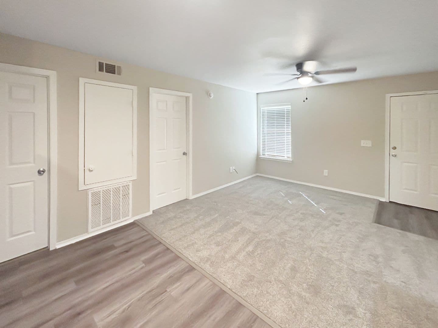 Springdale Apartment: 580 E Randall Wobbe Ln