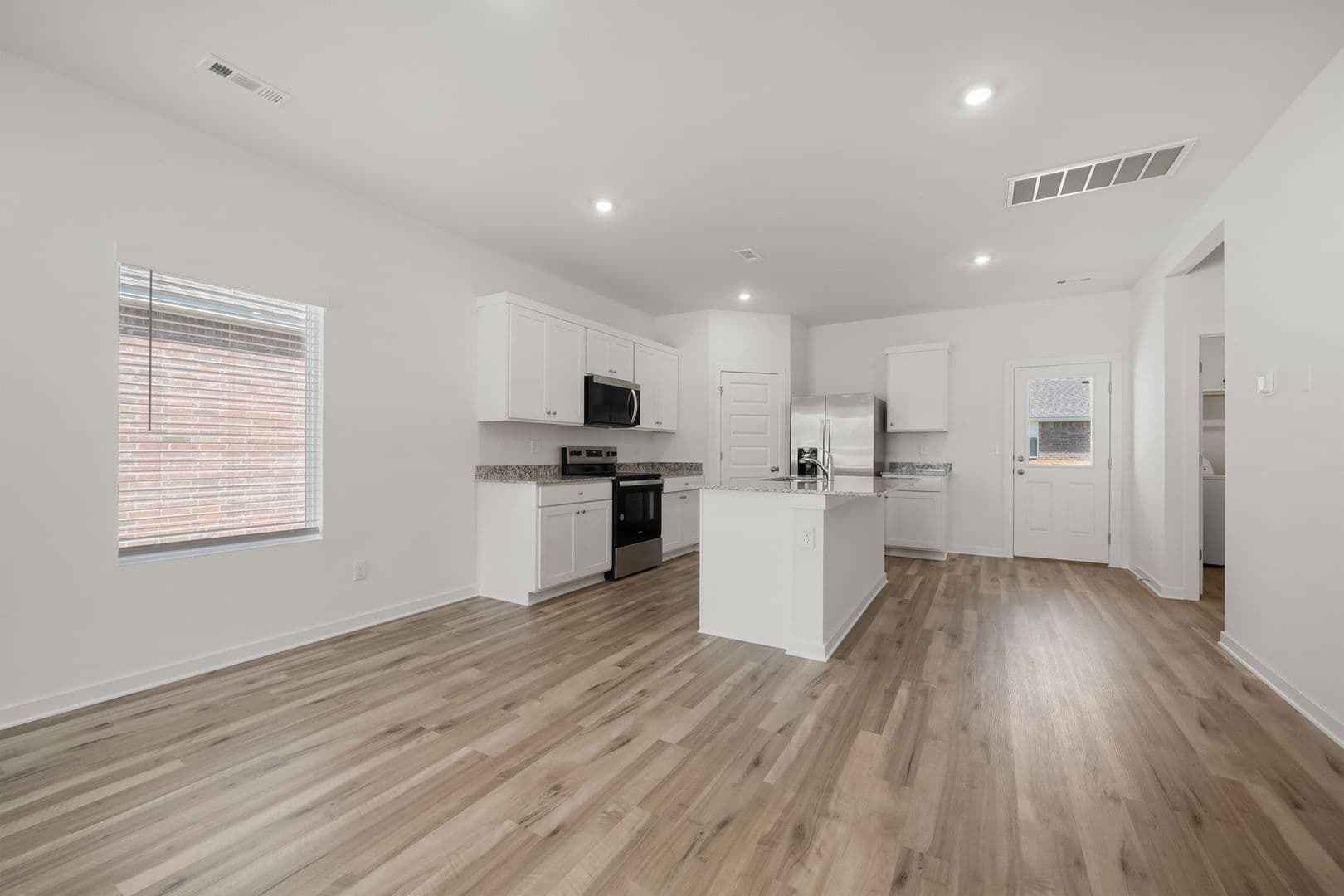 Lowell Townhome: 1544 Bermuda St