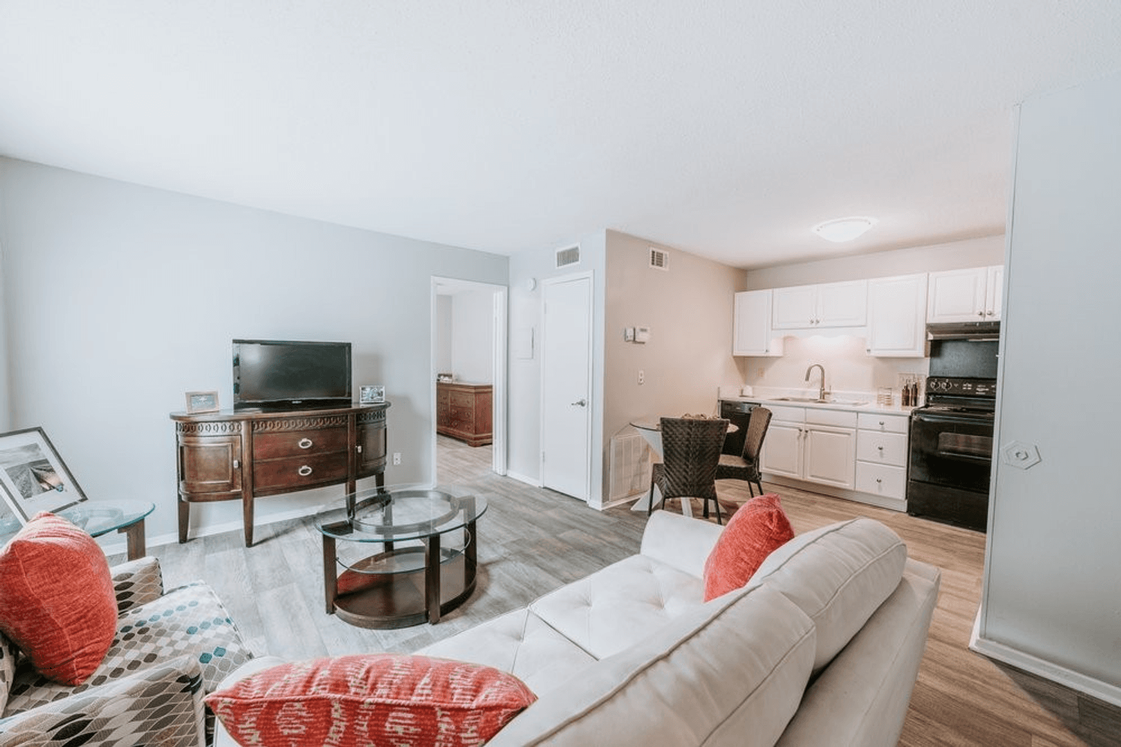 Mobile Apartment: 608 Azalea Rd