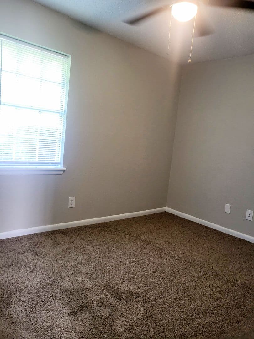 Fort Smith Apartment: 5801 Kinkead Ave