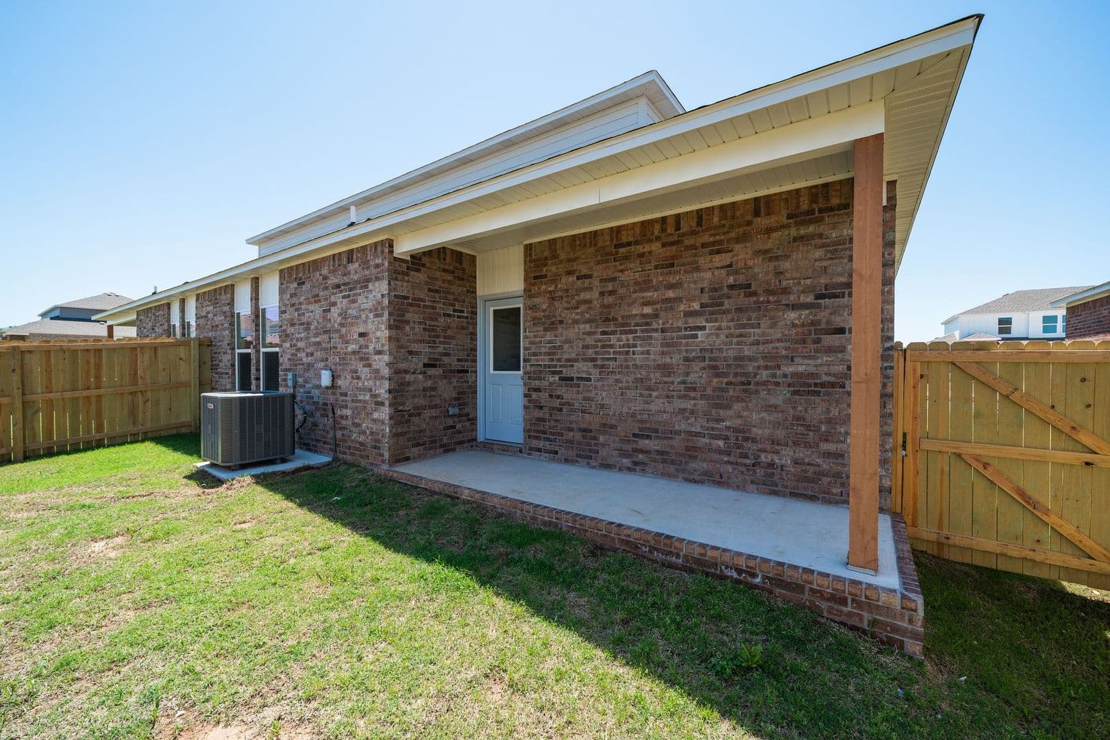 Lowell Townhome: 1544 Bermuda St