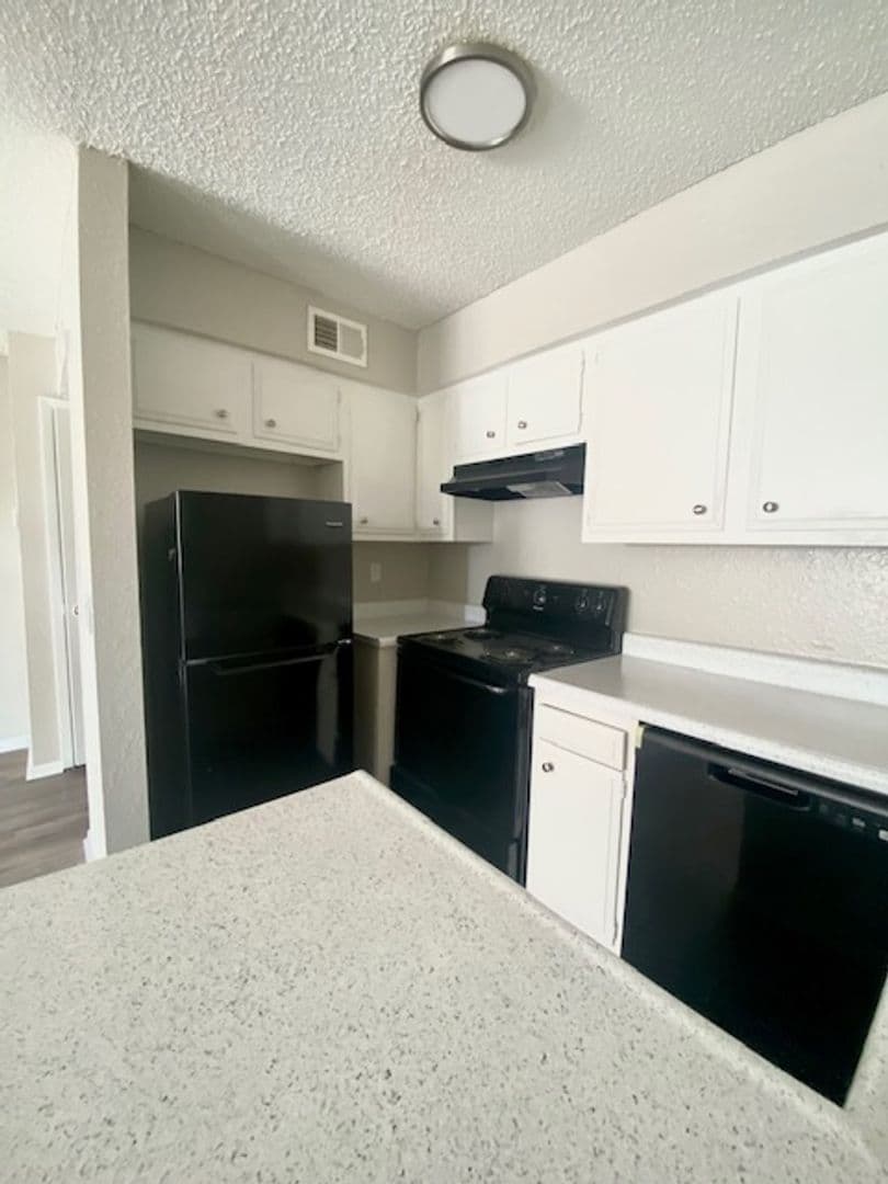 Oklahoma City Apartment: 6300 N Meridian Ave