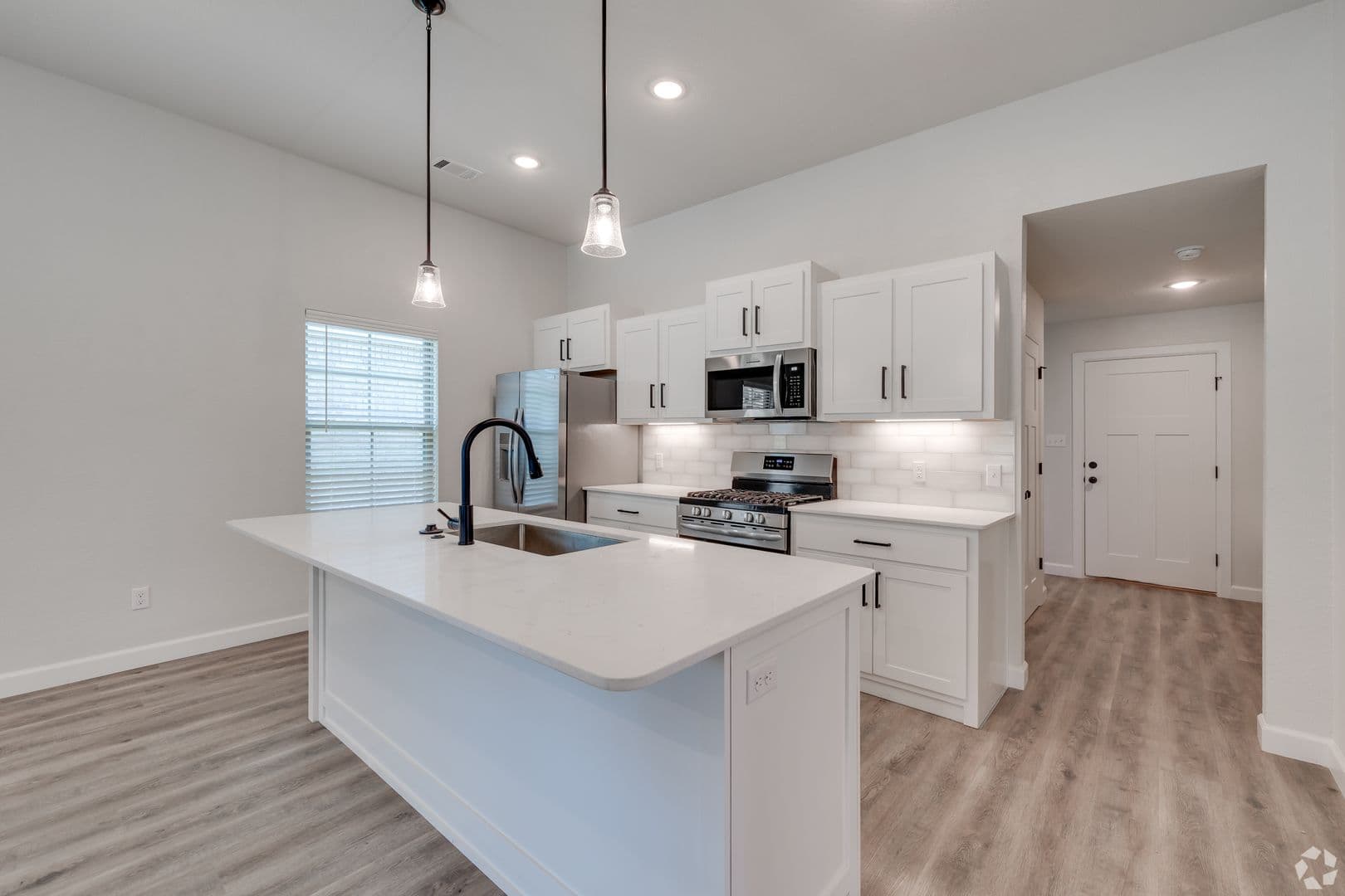 Fort Smith Apartment: 11601 Kenwood Dr
