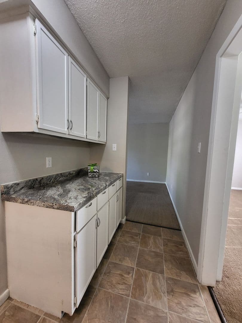 Fort Smith Apartment: 5801 Kinkead Ave