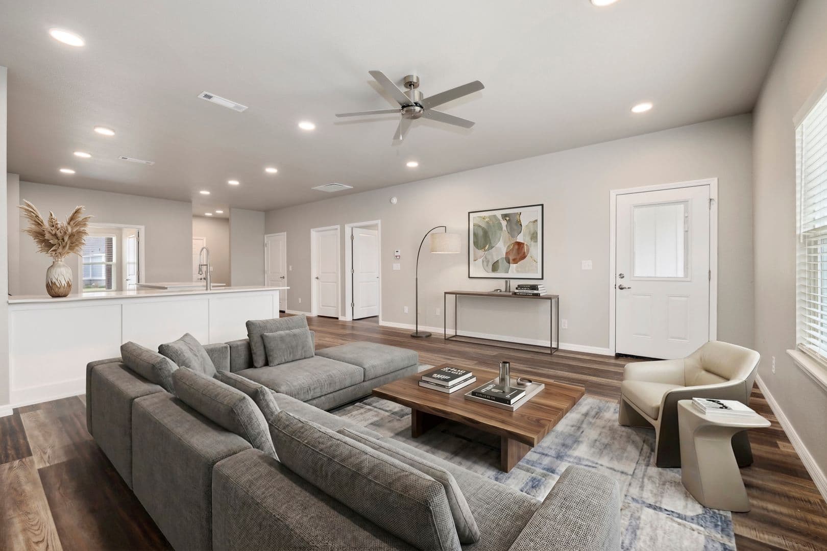 Tontitown Apartment: 693 Morsani Pl