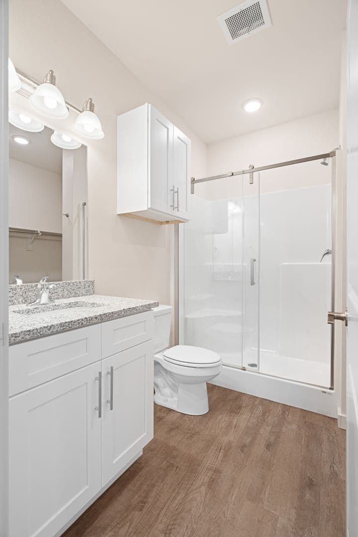 Barling Apartment: 1800 Frontier Rd