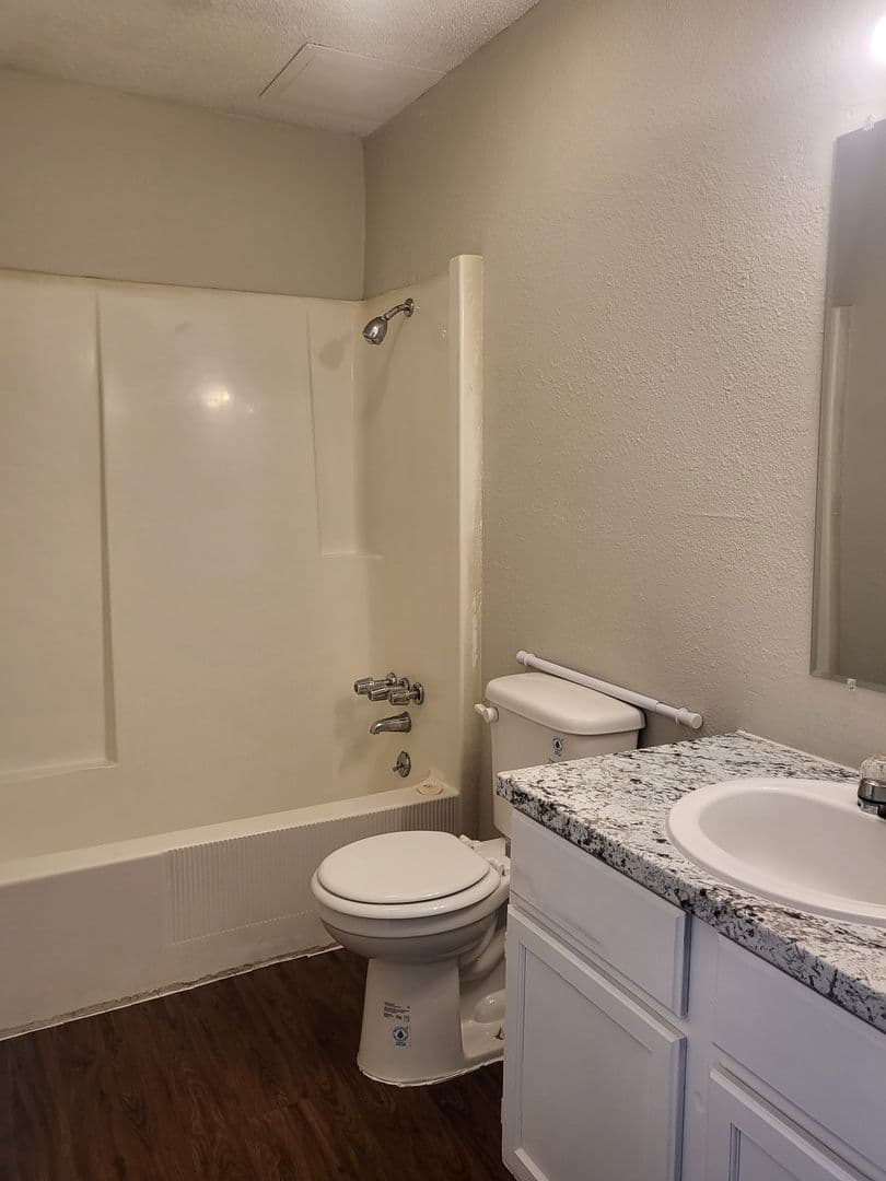 Fort Smith Apartment: 5801 Kinkead Ave