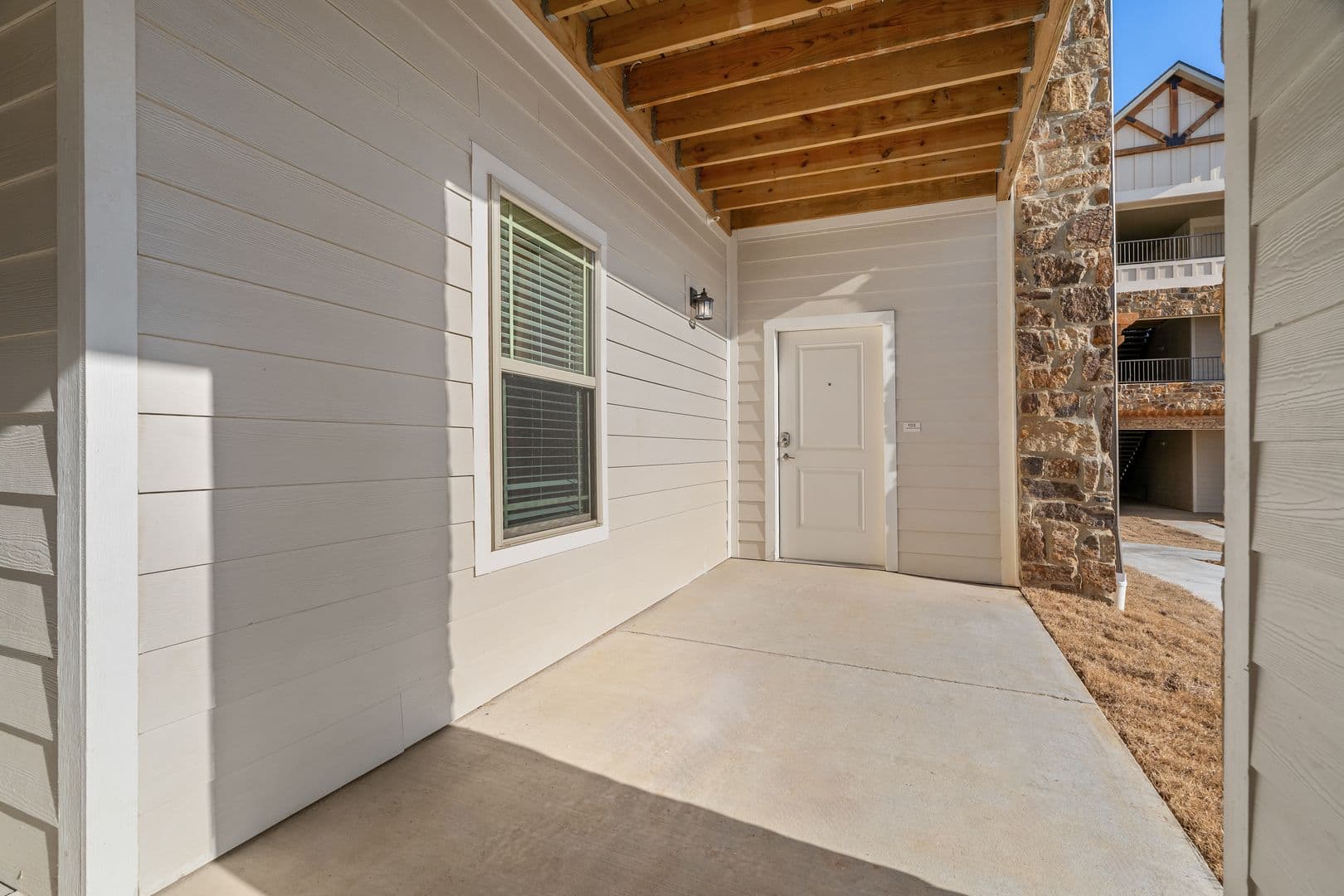 Barling Apartment: 1800 Frontier Rd