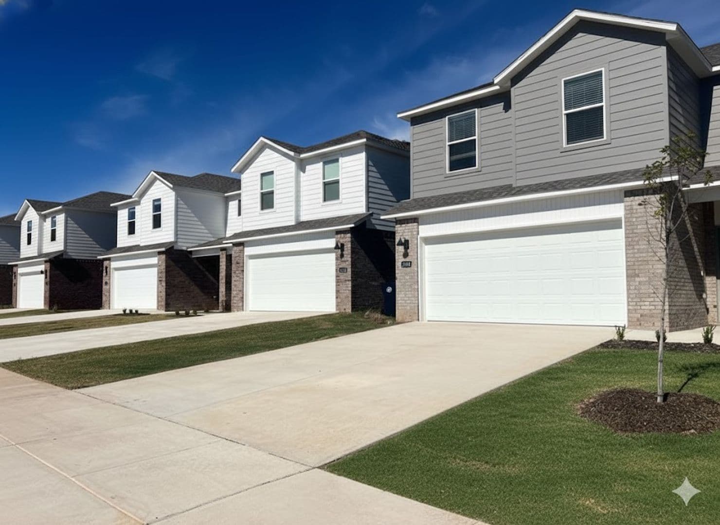 Lowell Townhome: 1544 Bermuda St