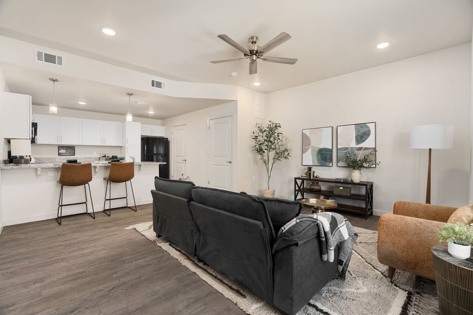 Barling Apartment: 1800 Frontier Rd