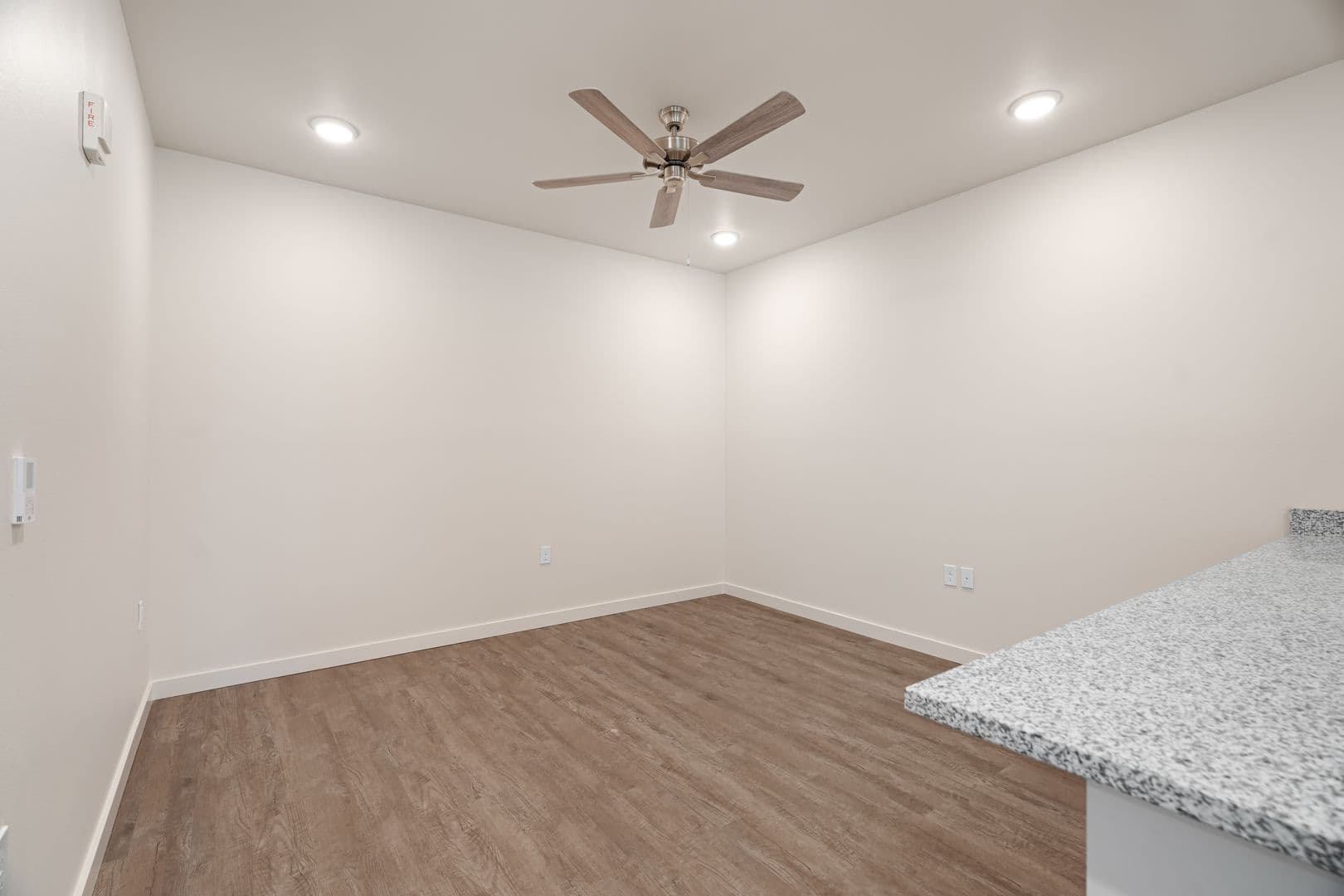 Barling Apartment: 1800 Frontier Rd